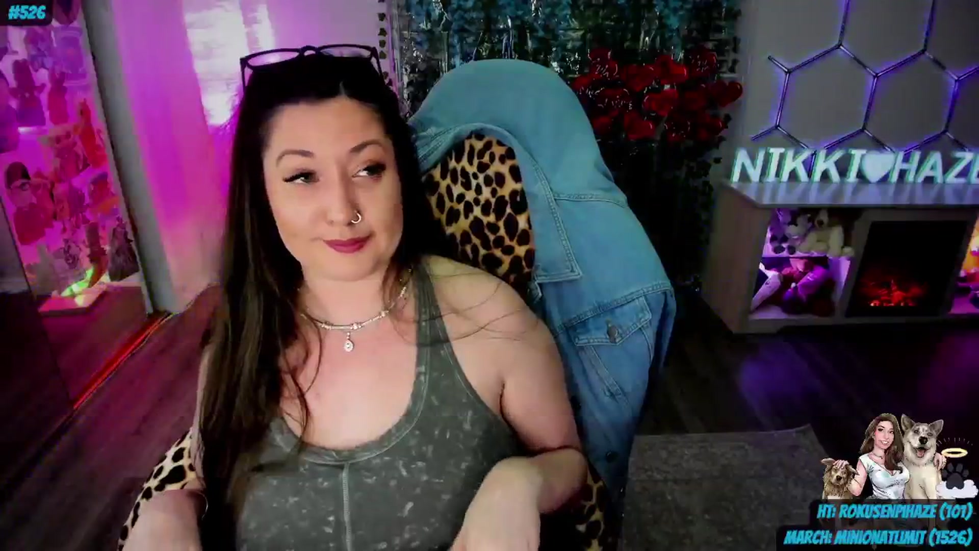 Gallery image thumbnail from nikki_haze's myfreecams stream on, 03/19/2024, 11:46 image 18 of 20