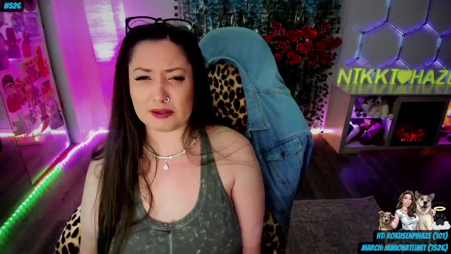 Gallery image thumbnail from nikki_haze's myfreecams stream on, 03/19/2024, 11:46 image 17 of 20