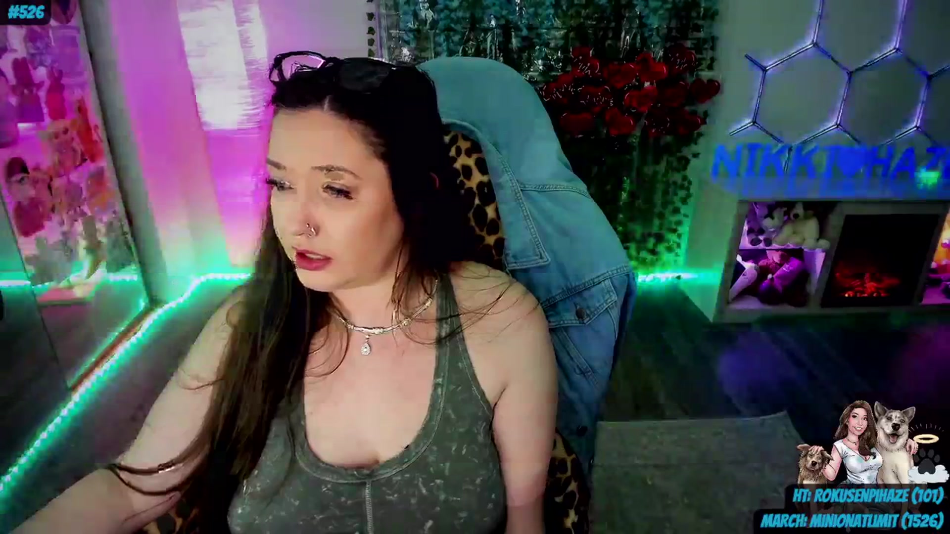 Gallery image thumbnail from nikki_haze's myfreecams stream on, 03/19/2024, 11:46 image 11 of 20
