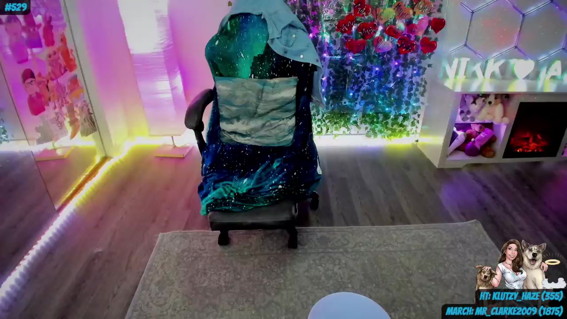 Gallery image thumbnail from nikki_haze's myfreecams stream on, 03/24/2024, 10:58 image 9 of 20