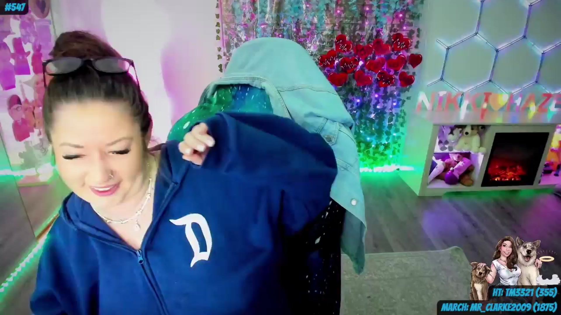 Gallery image thumbnail from nikki_haze's myfreecams stream on, 03/25/2024, 09:29 image 7 of 20