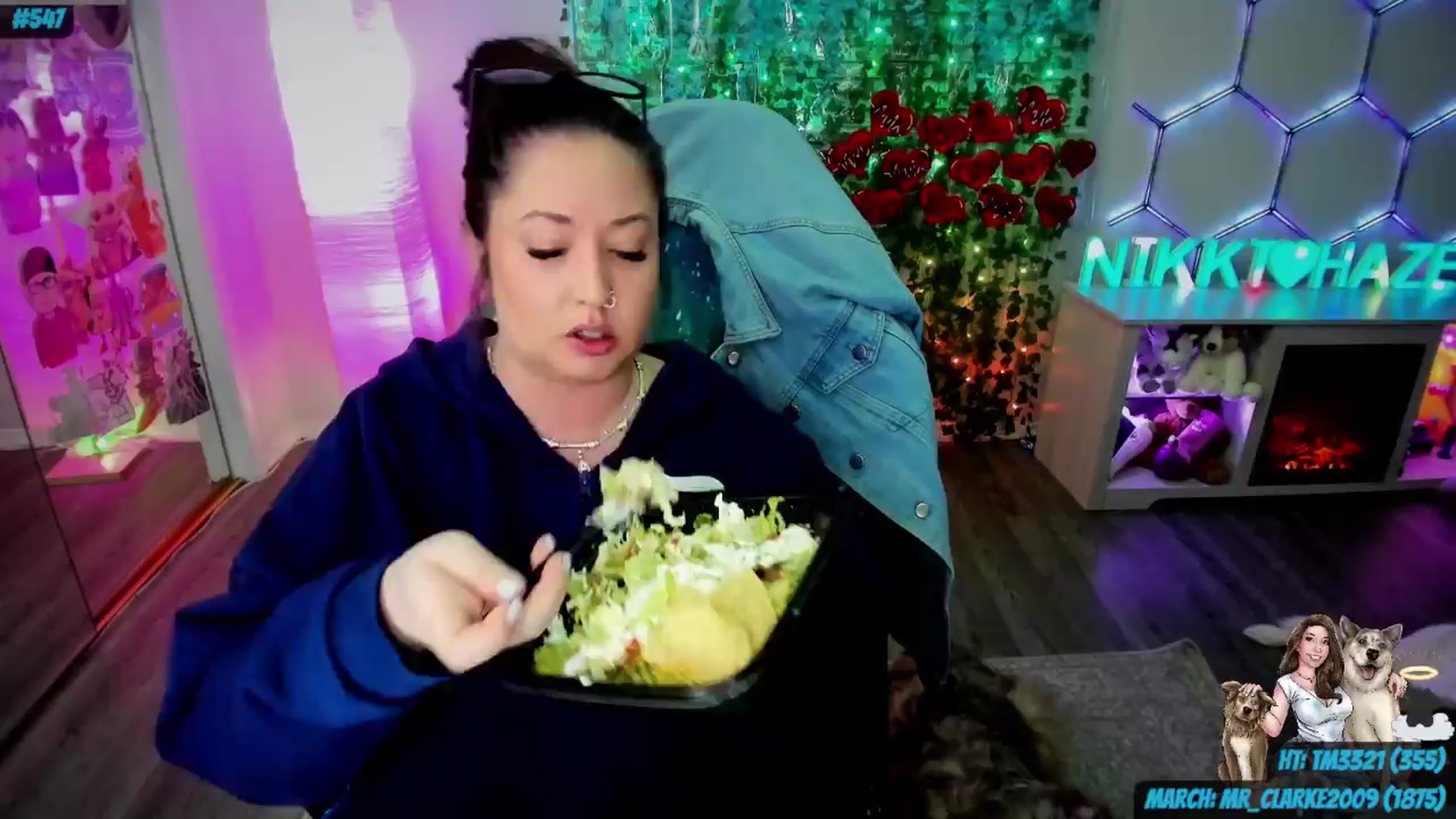 Gallery image thumbnail from nikki_haze's myfreecams stream on, 03/25/2024, 09:29 image 11 of 20