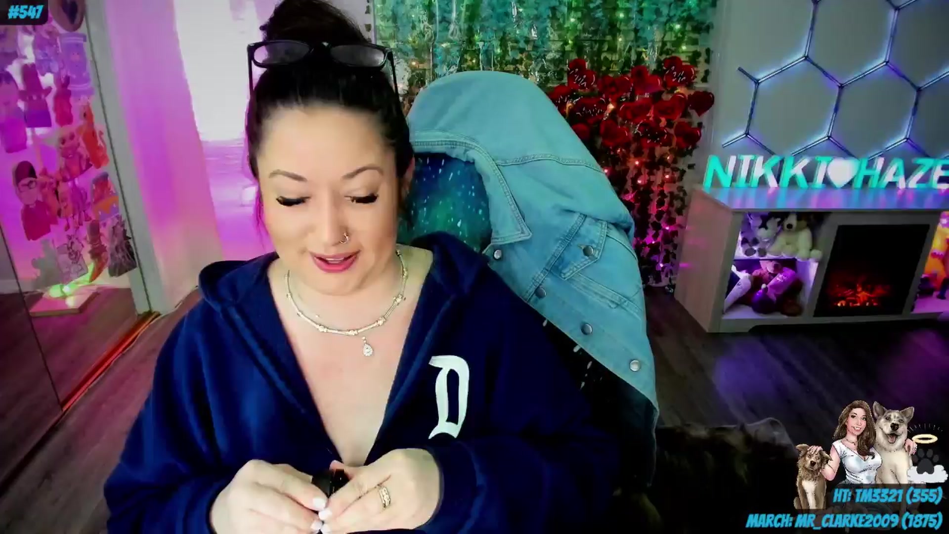 Gallery image thumbnail from nikki_haze's myfreecams stream on, 03/25/2024, 09:29 image 4 of 20