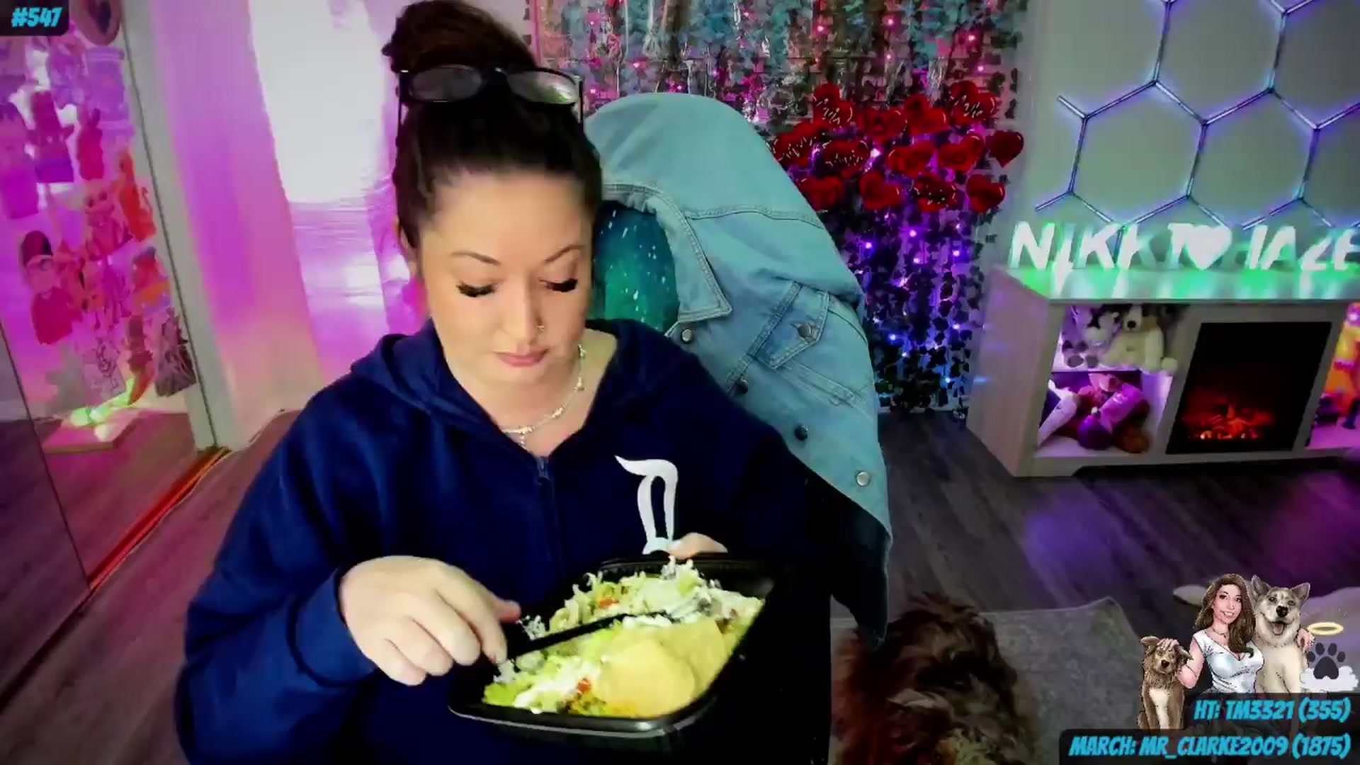 Gallery image thumbnail from nikki_haze's myfreecams stream on, 03/25/2024, 09:29 image 15 of 20