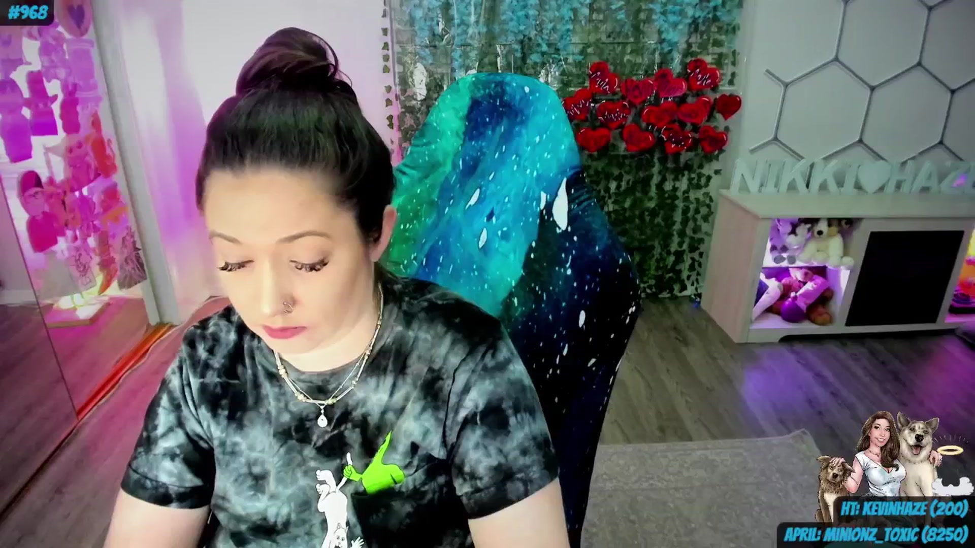 Gallery image thumbnail from nikki_haze's myfreecams stream on, 04/30/2024, 11:37 image 1 of 20
