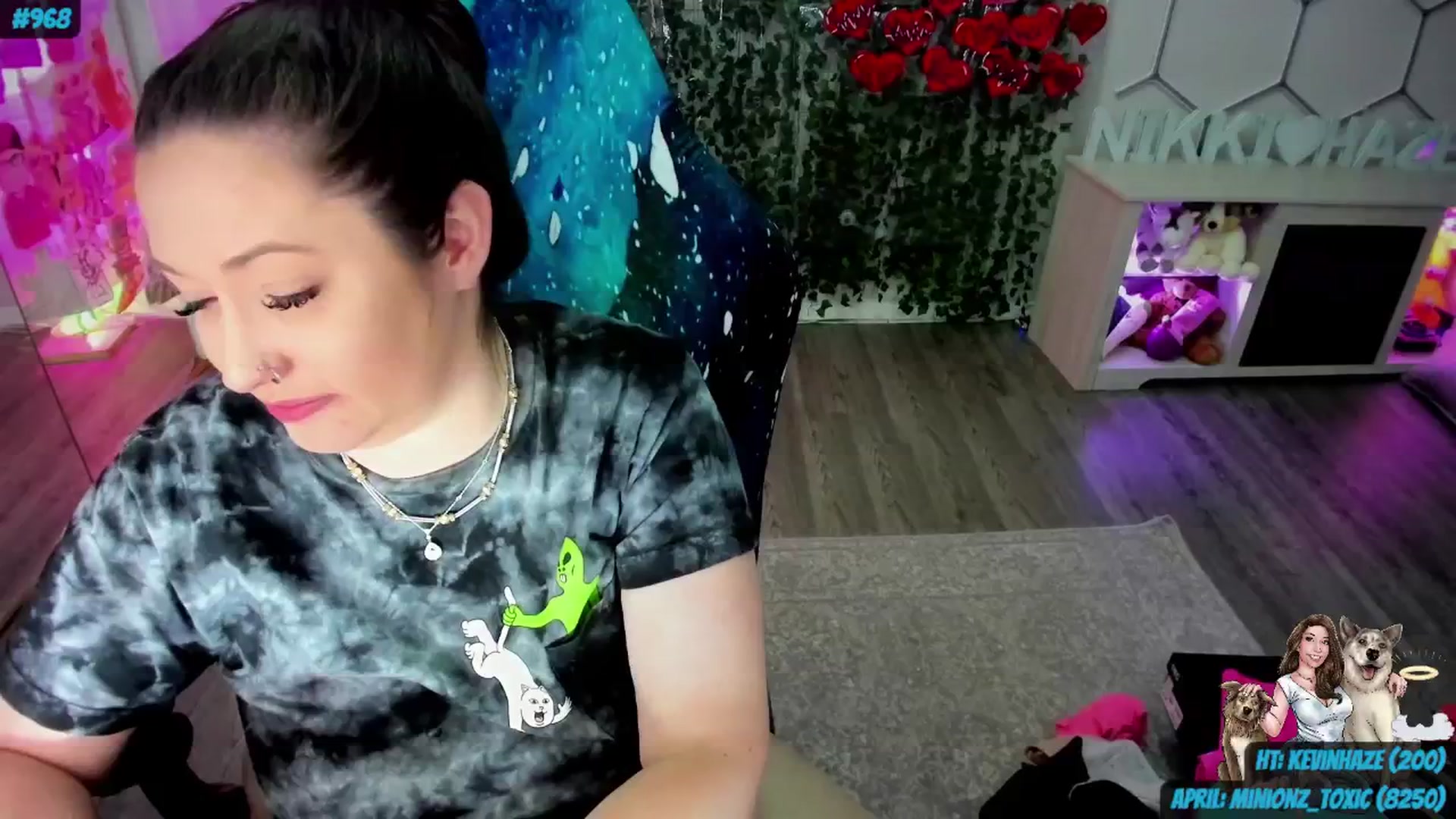 Gallery image thumbnail from nikki_haze's myfreecams stream on, 04/30/2024, 11:37 image 11 of 20