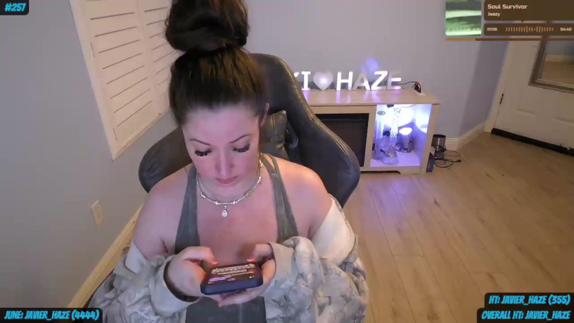 Gallery image thumbnail from nikki_haze's myfreecams stream on, 06/05/2026, 12:56 image 17 of 20
