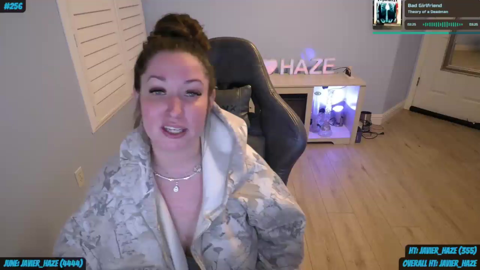 Gallery image thumbnail from nikki_haze's myfreecams stream on, 06/05/2026, 12:56 image 13 of 20