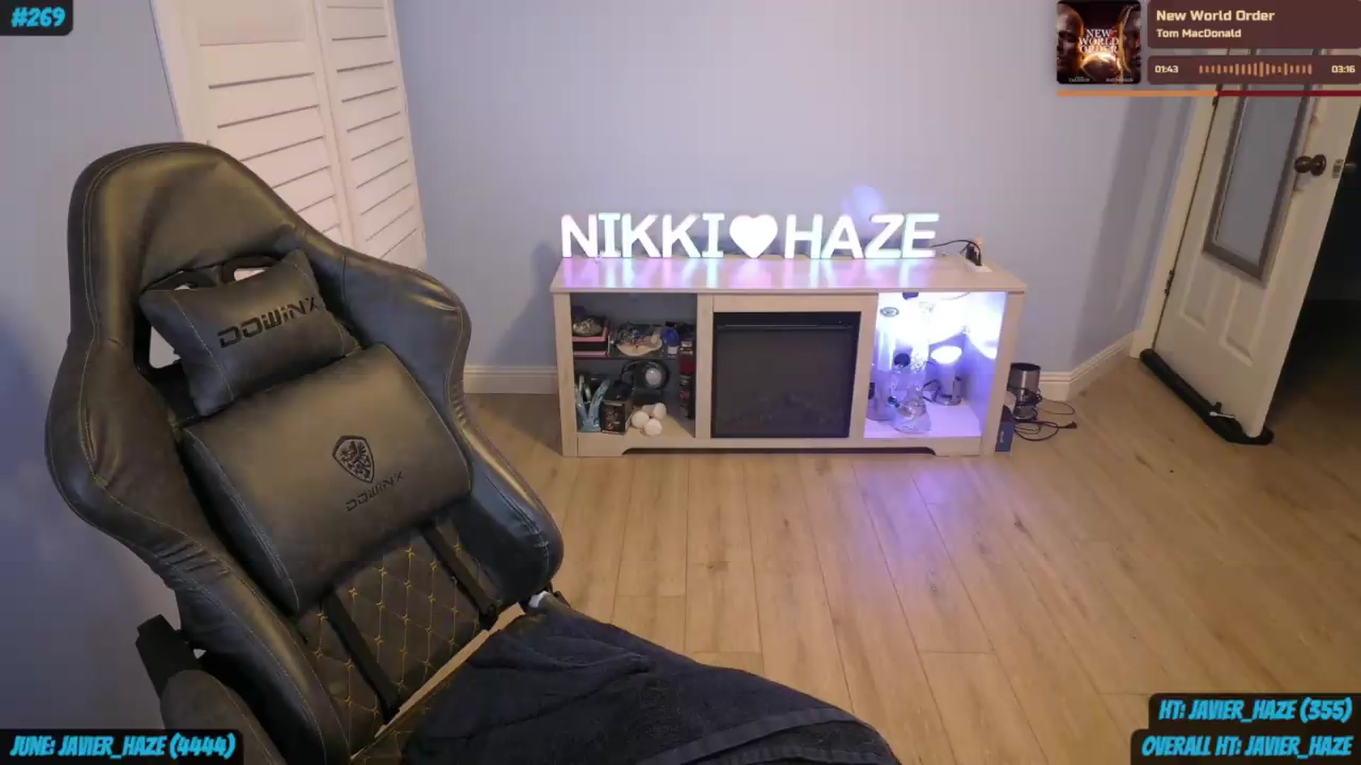 Gallery image thumbnail from nikki_haze's myfreecams stream on, 06/05/2026, 12:56 image 7 of 20