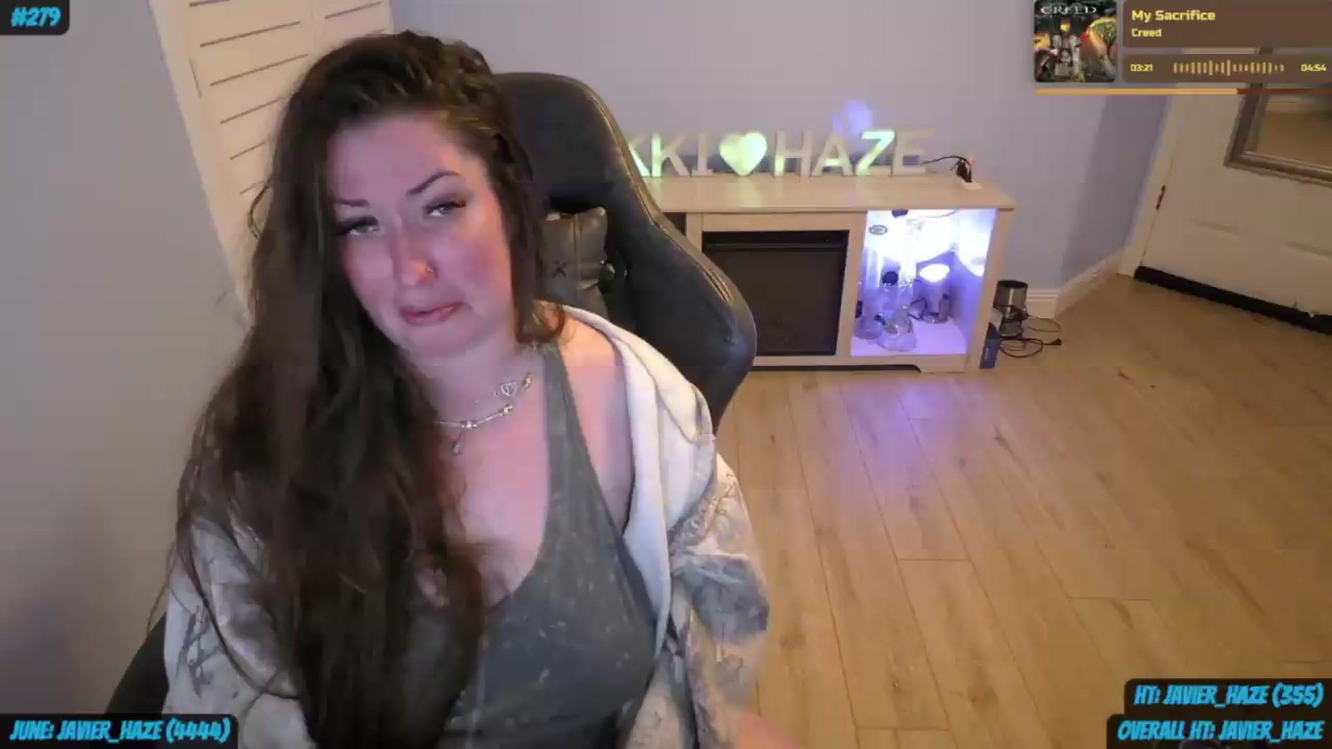 Gallery image thumbnail from nikki_haze's myfreecams stream on, 06/05/2026, 12:56 image 1 of 20