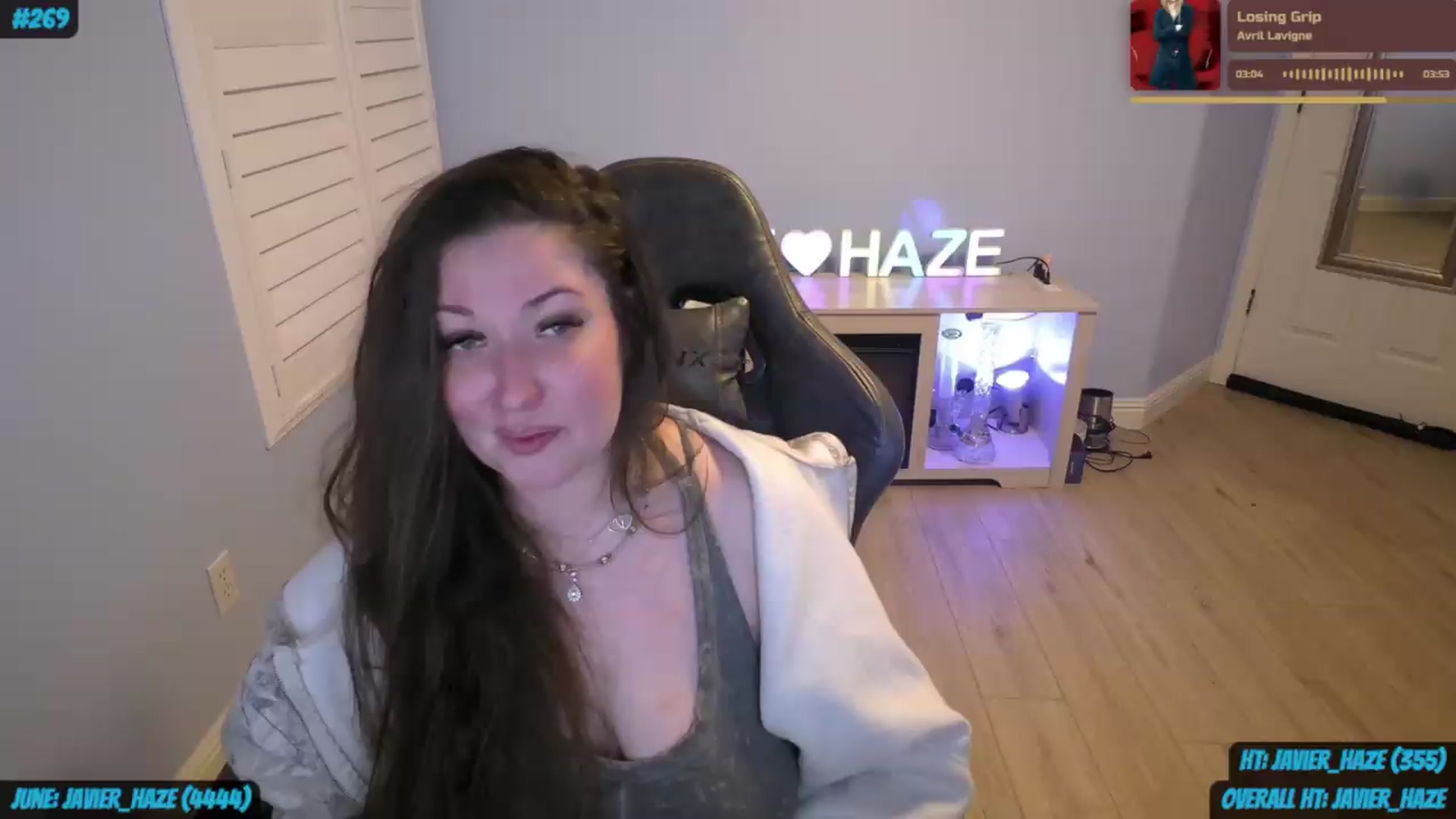 Gallery image thumbnail from nikki_haze's myfreecams stream on, 06/05/2026, 12:56 image 6 of 20