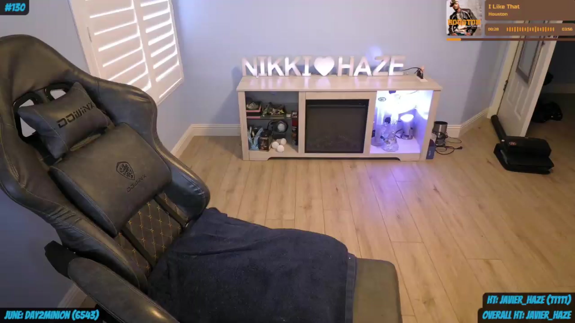 Gallery image thumbnail from nikki_haze's myfreecams stream on, 06/06/2026, 16:56 image 3 of 20
