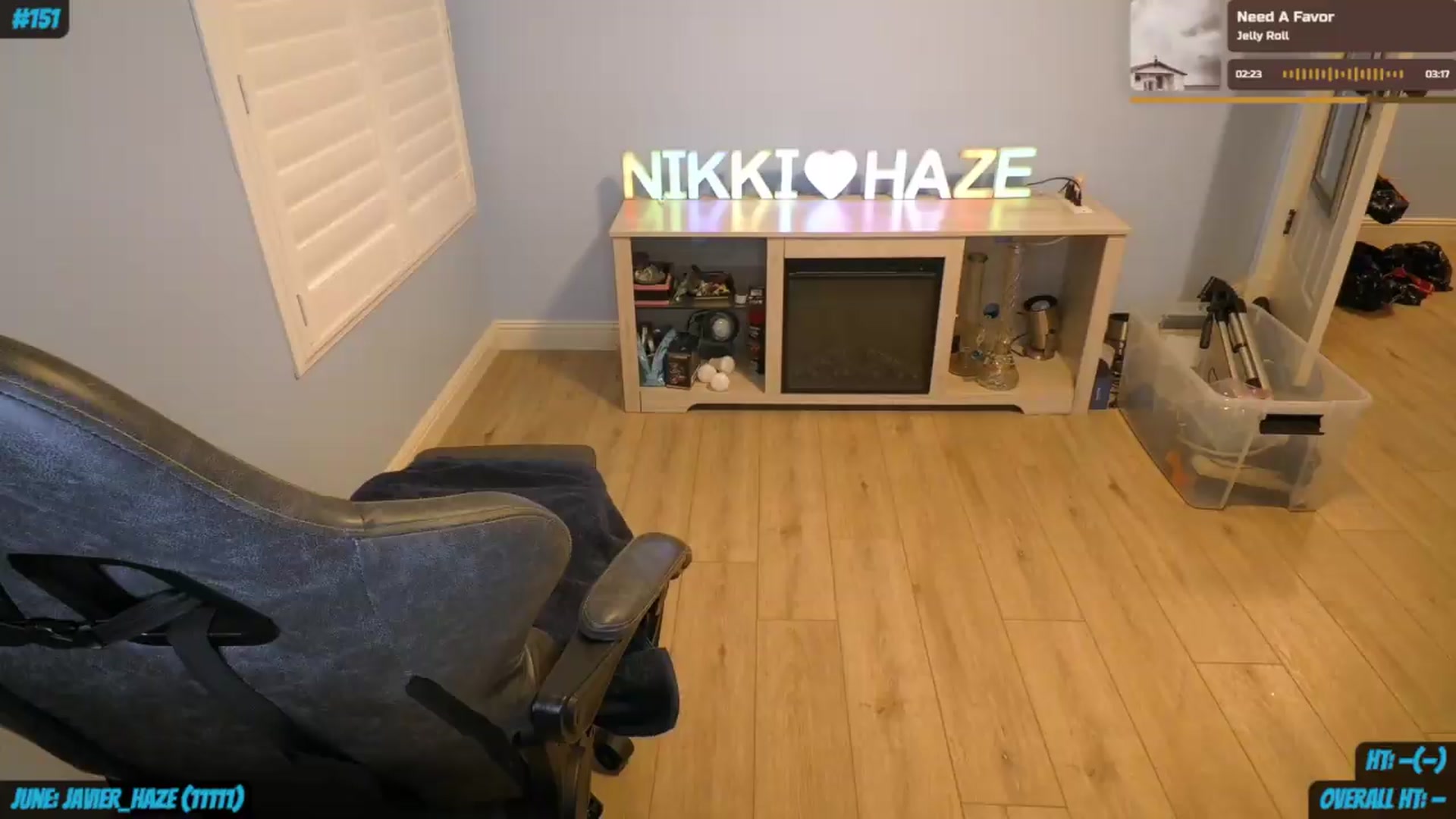 Gallery image thumbnail from nikki_haze's myfreecams stream on, 06/07/2026, 10:06 image 6 of 20