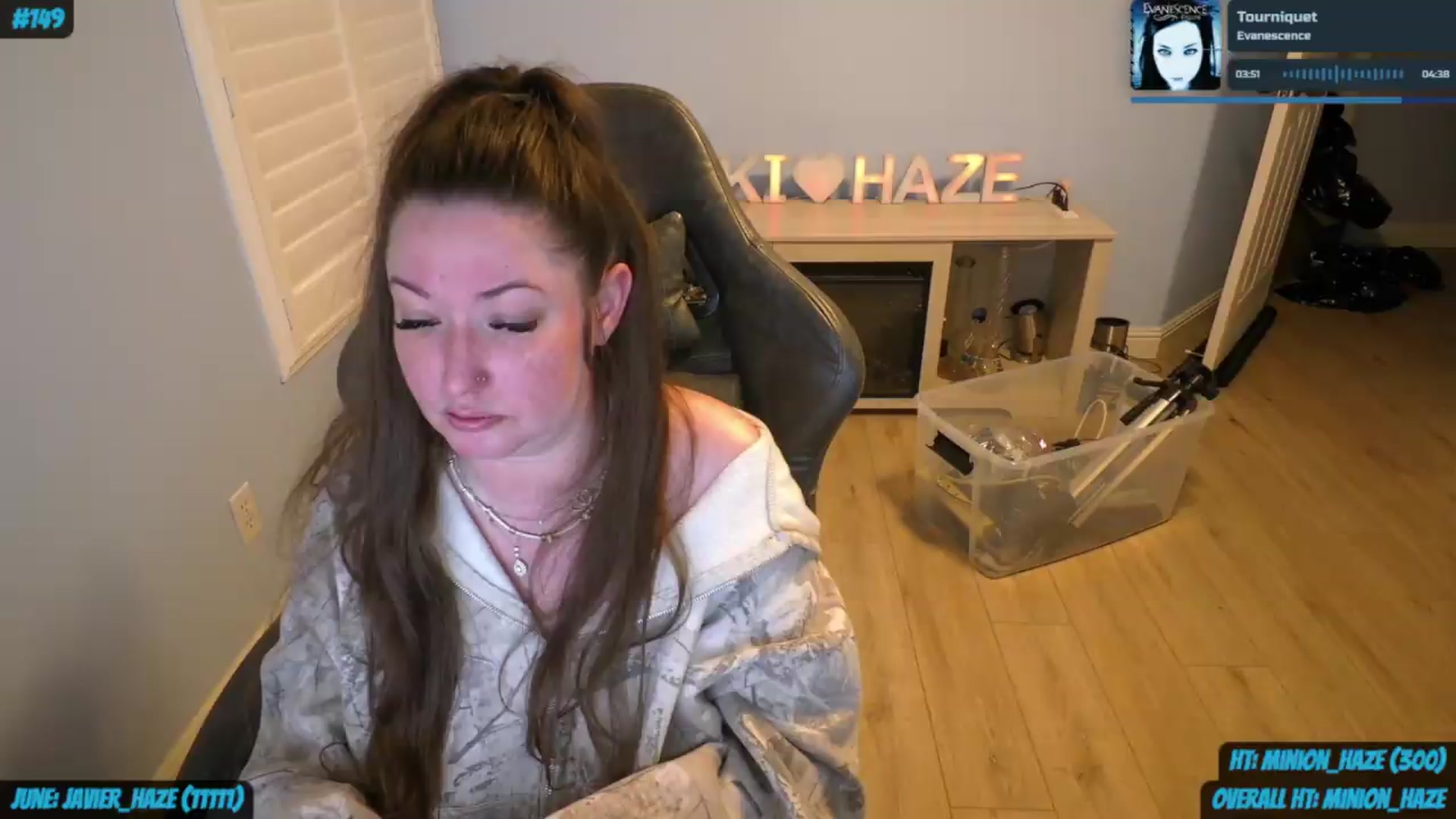 Gallery image thumbnail from nikki_haze's myfreecams stream on, 06/07/2026, 14:28 image 6 of 20