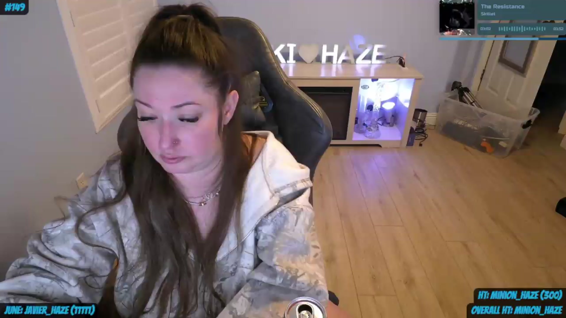 Gallery image thumbnail from nikki_haze's myfreecams stream on, 06/07/2026, 14:28 image 12 of 20