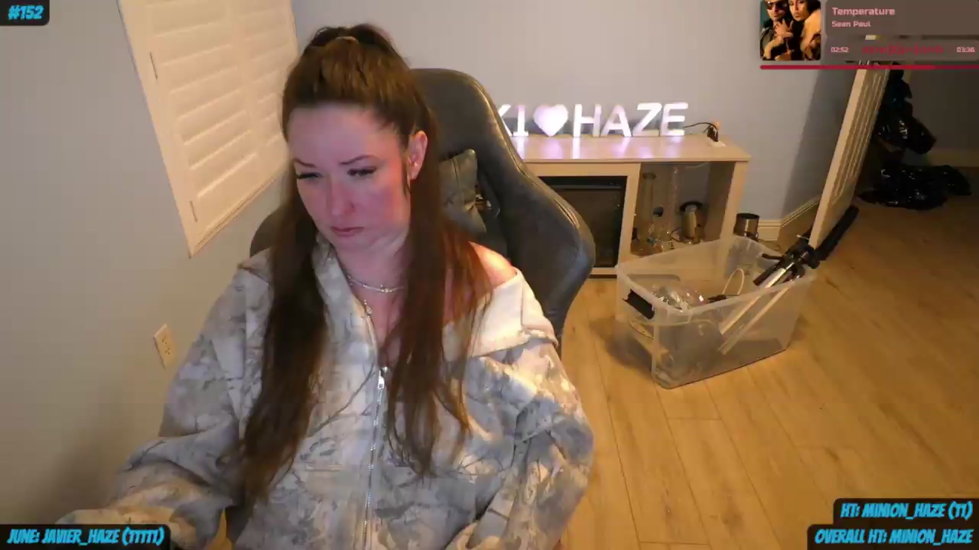 Gallery image thumbnail from nikki_haze's myfreecams stream on, 06/07/2026, 14:28 image 2 of 20