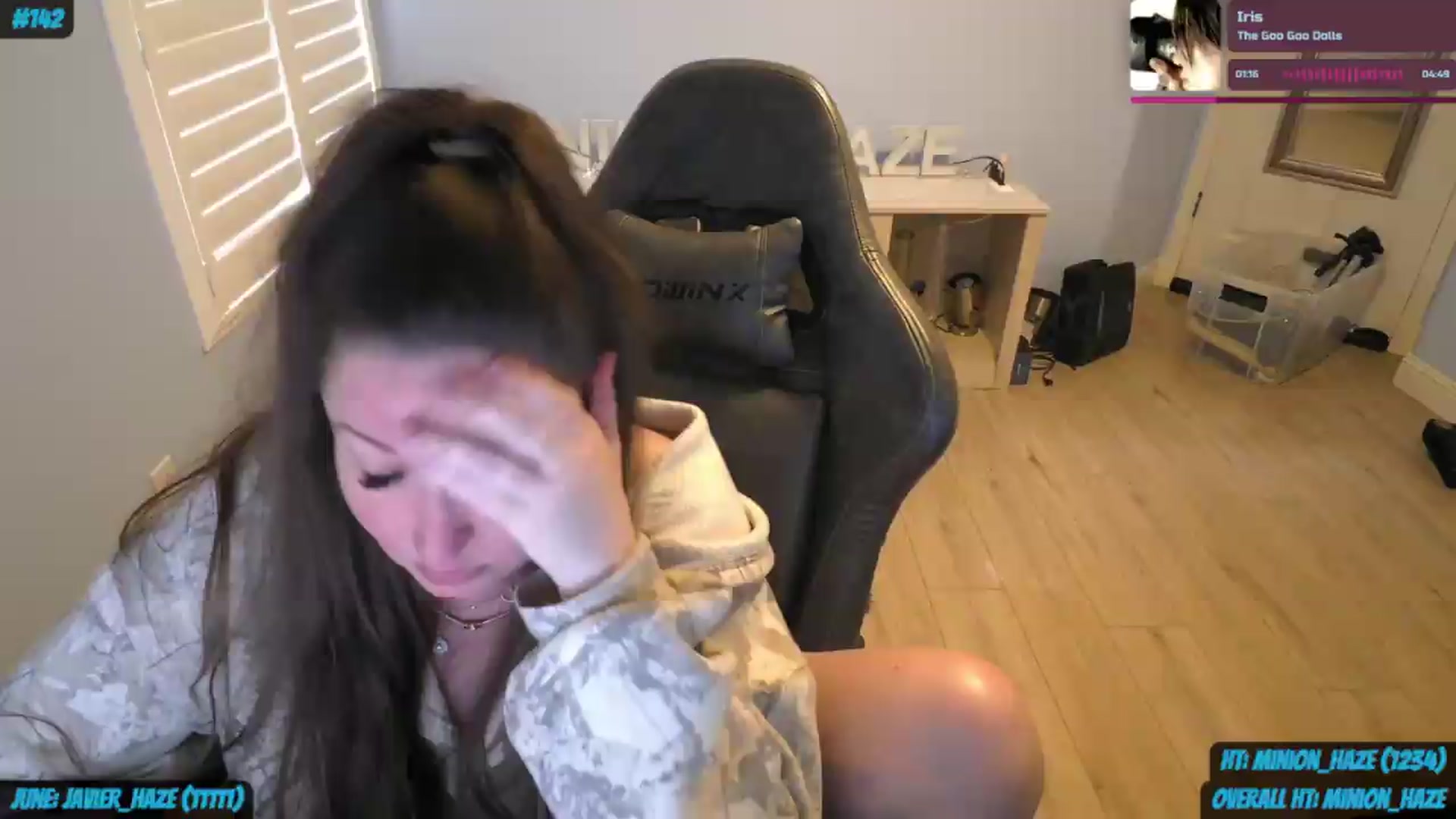 Gallery image thumbnail from nikki_haze's myfreecams stream on, 06/07/2026, 15:52 image 15 of 20