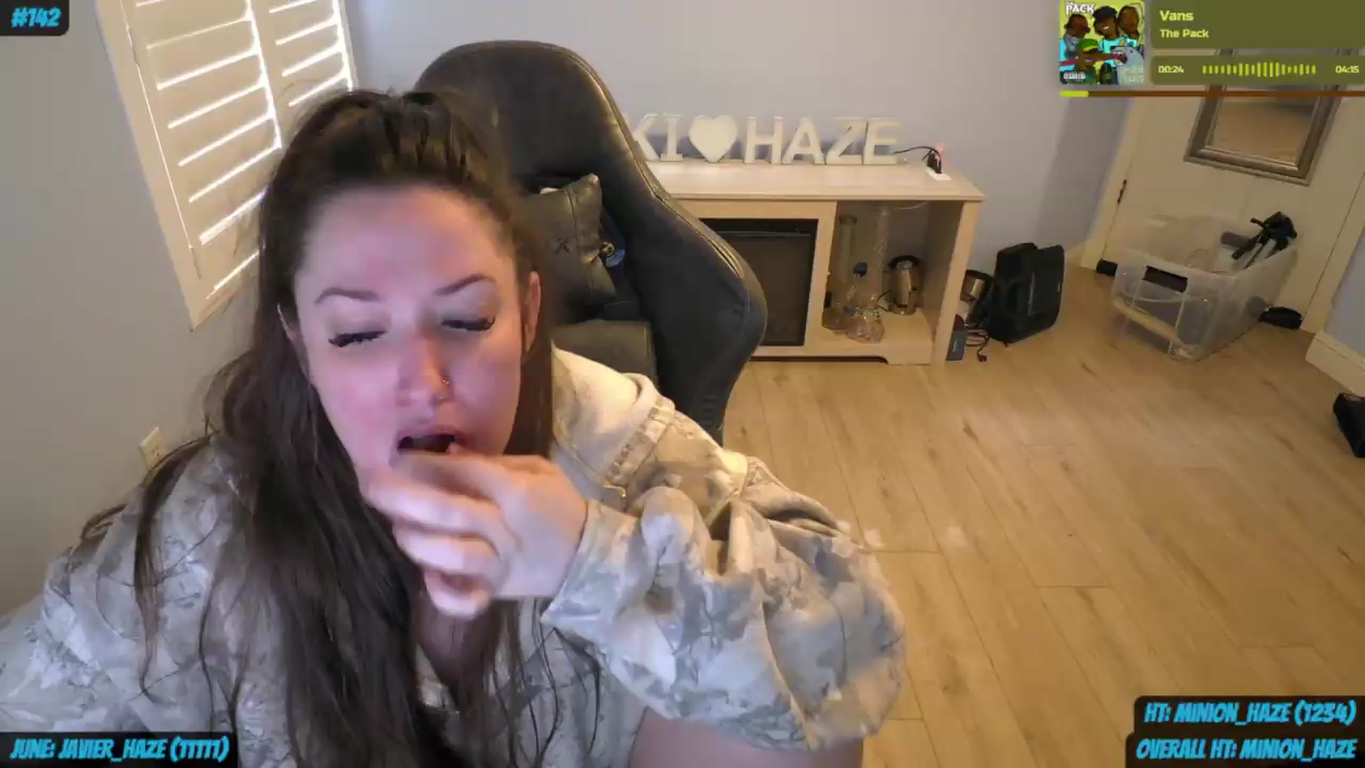 Gallery image thumbnail from nikki_haze's myfreecams stream on, 06/07/2026, 15:52 image 17 of 20