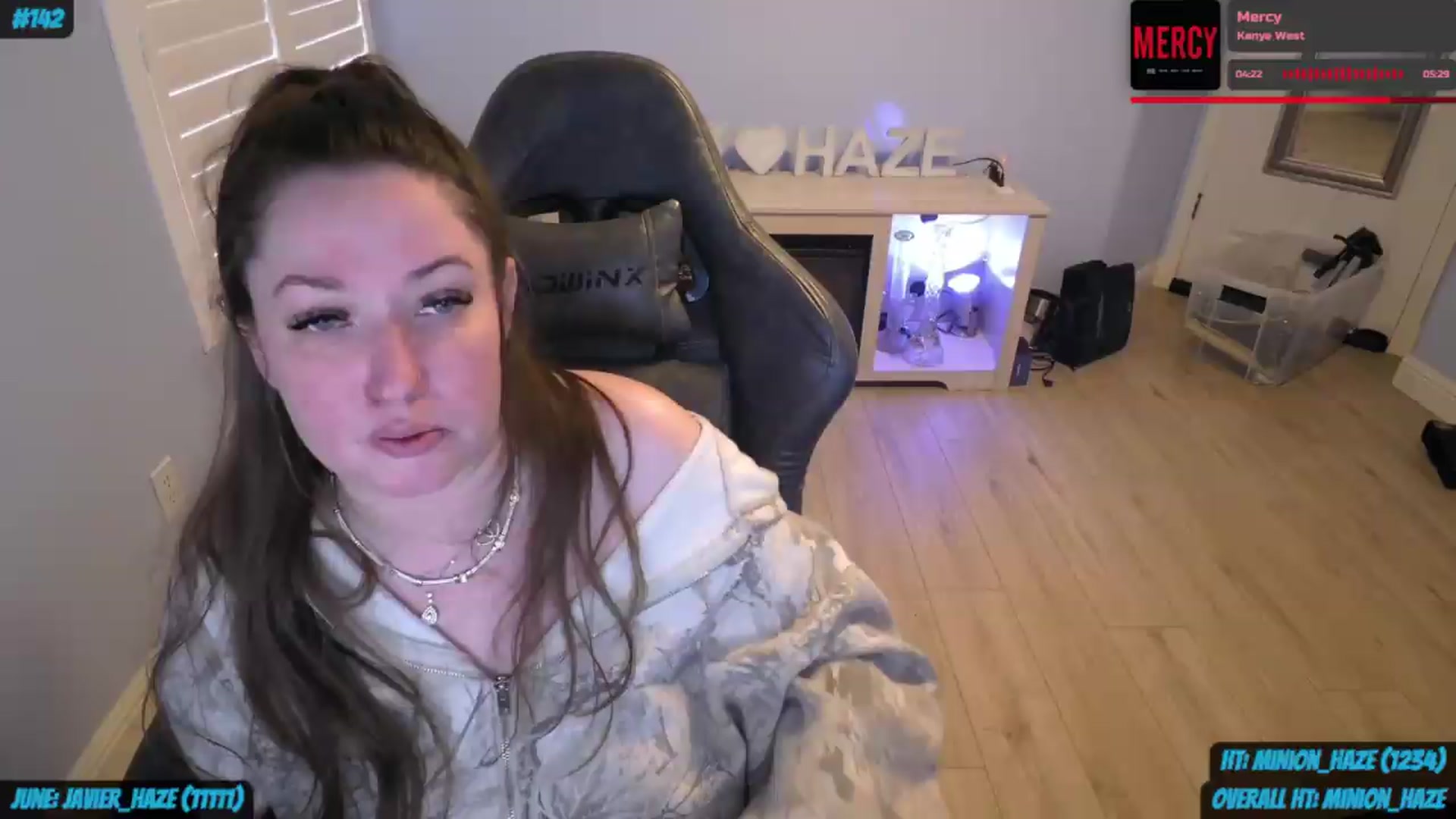 Gallery image thumbnail from nikki_haze's myfreecams stream on, 06/07/2026, 15:52 image 5 of 20