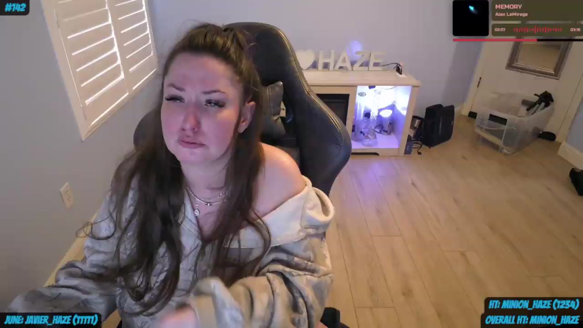 Gallery image thumbnail from nikki_haze's myfreecams stream on, 06/07/2026, 15:52 image 13 of 20