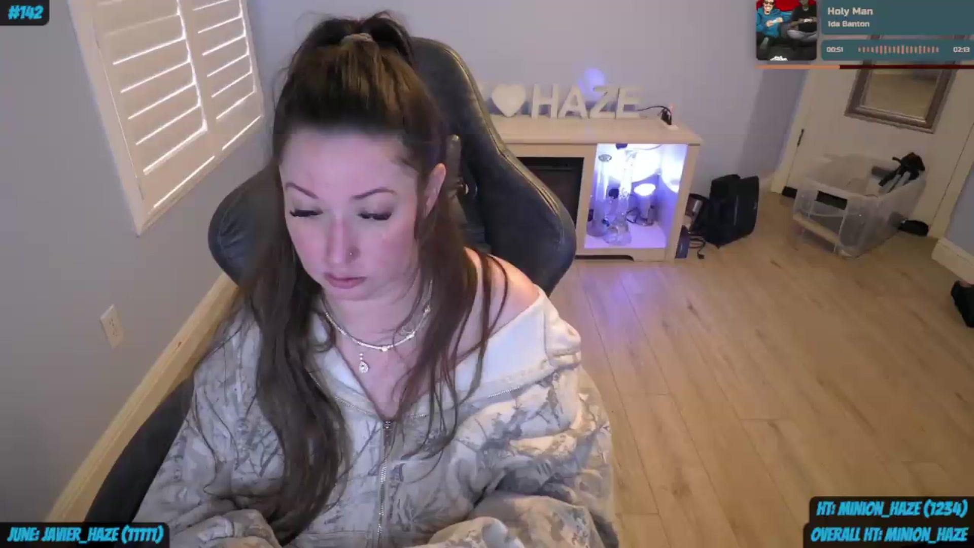 Gallery image thumbnail from nikki_haze's myfreecams stream on, 06/07/2026, 15:52 image 6 of 20