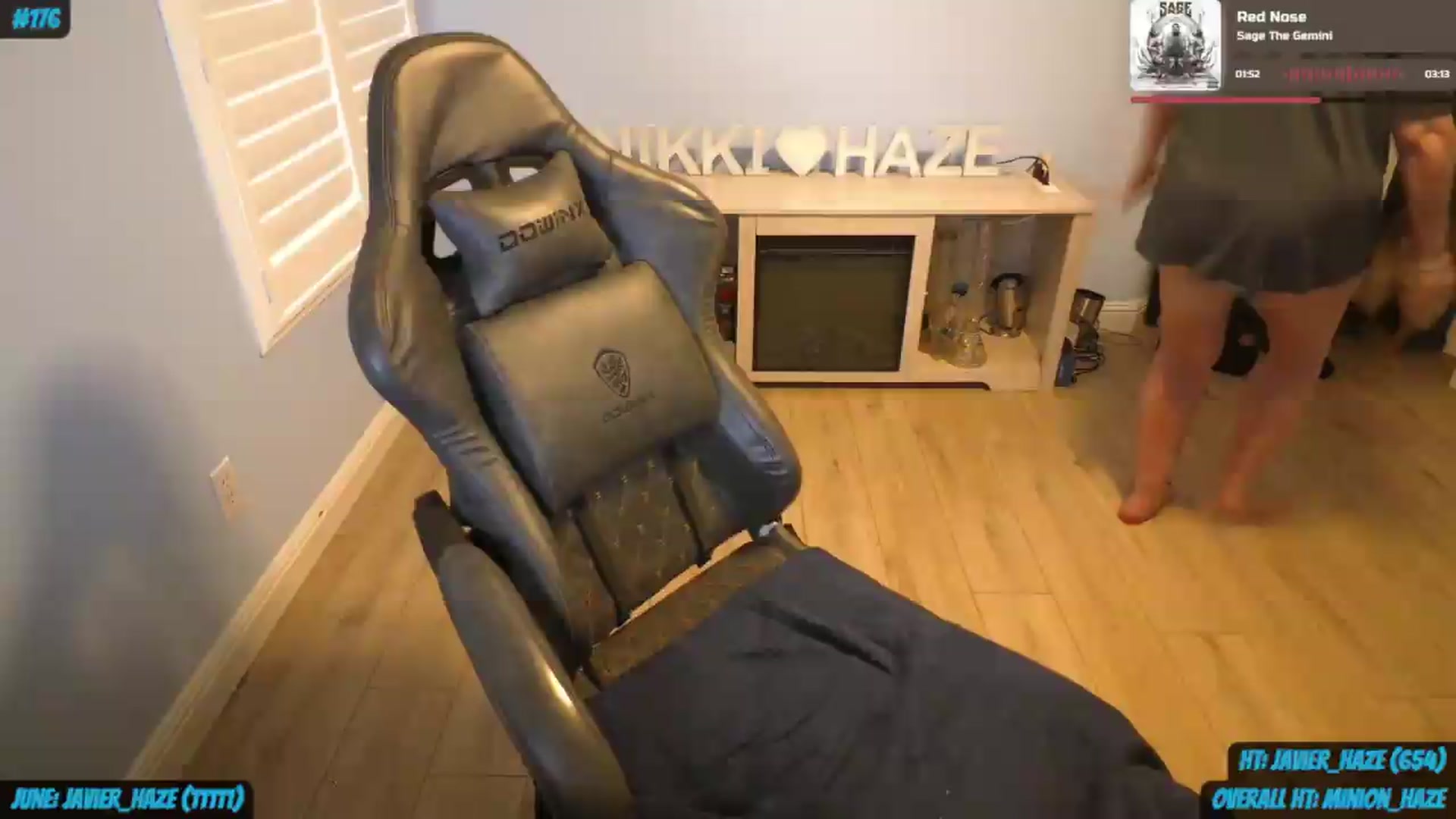 Gallery image thumbnail from nikki_haze's myfreecams stream on, 06/10/2026, 15:40 image 10 of 20