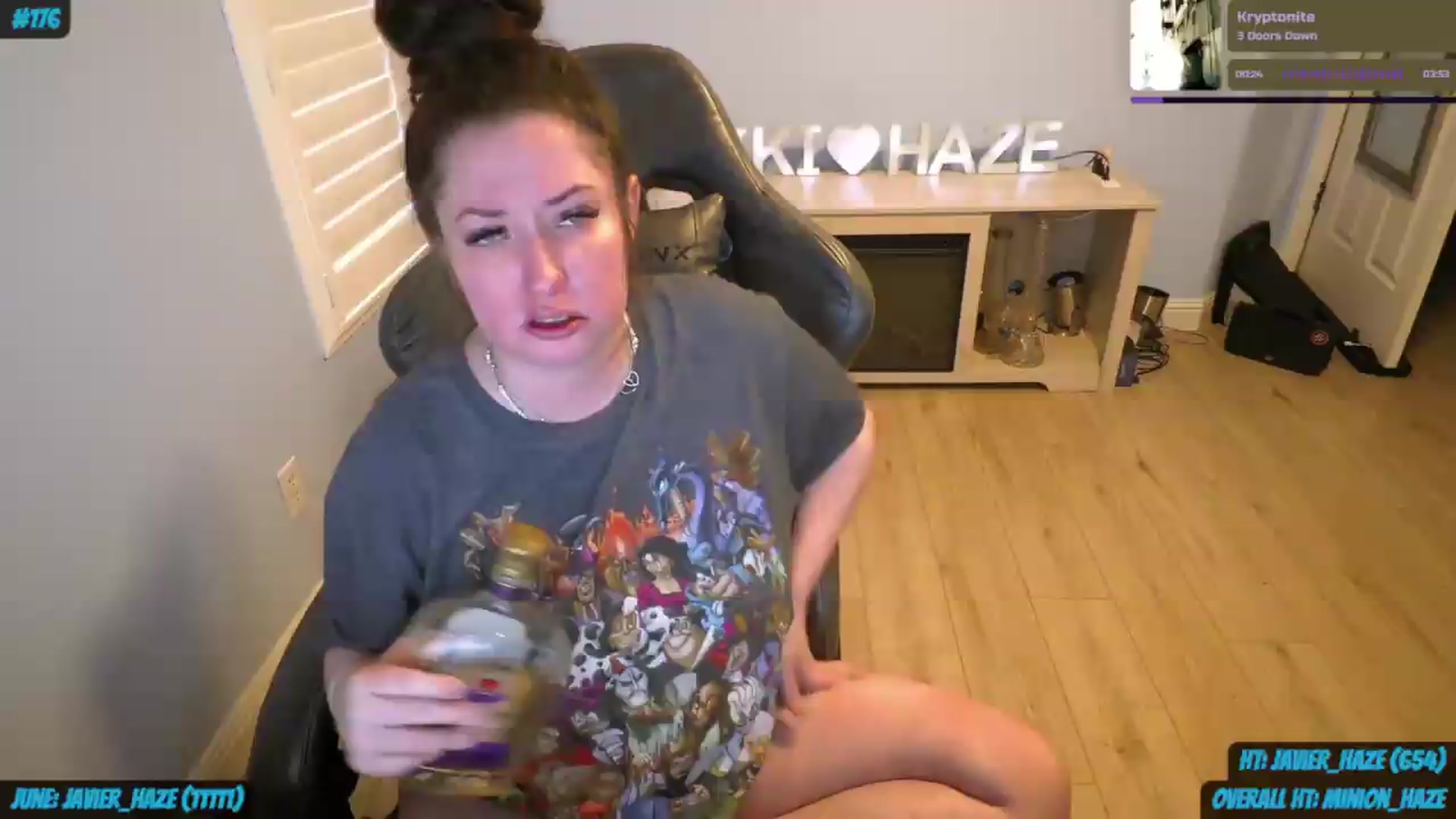 Gallery image thumbnail from nikki_haze's myfreecams stream on, 06/10/2026, 15:40 image 9 of 20