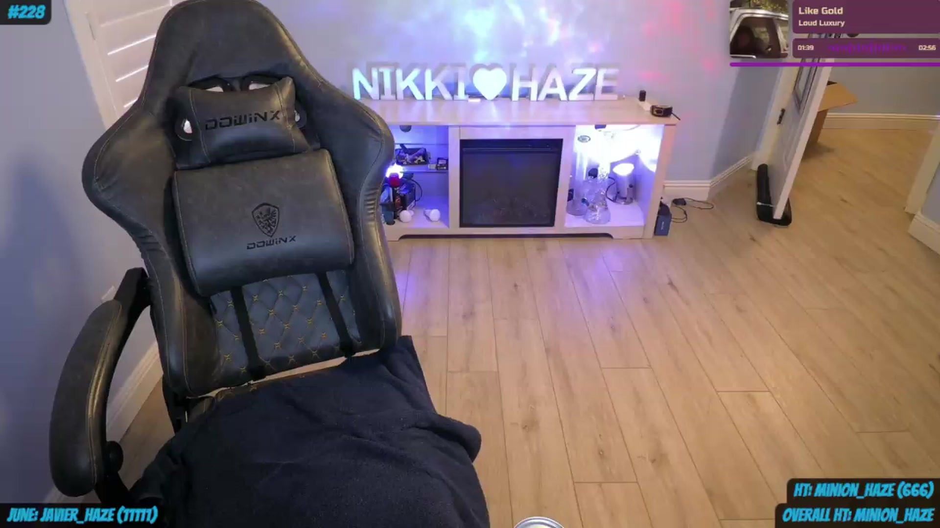 Gallery image thumbnail from nikki_haze's myfreecams stream on, 06/13/2026, 15:31 image 7 of 20