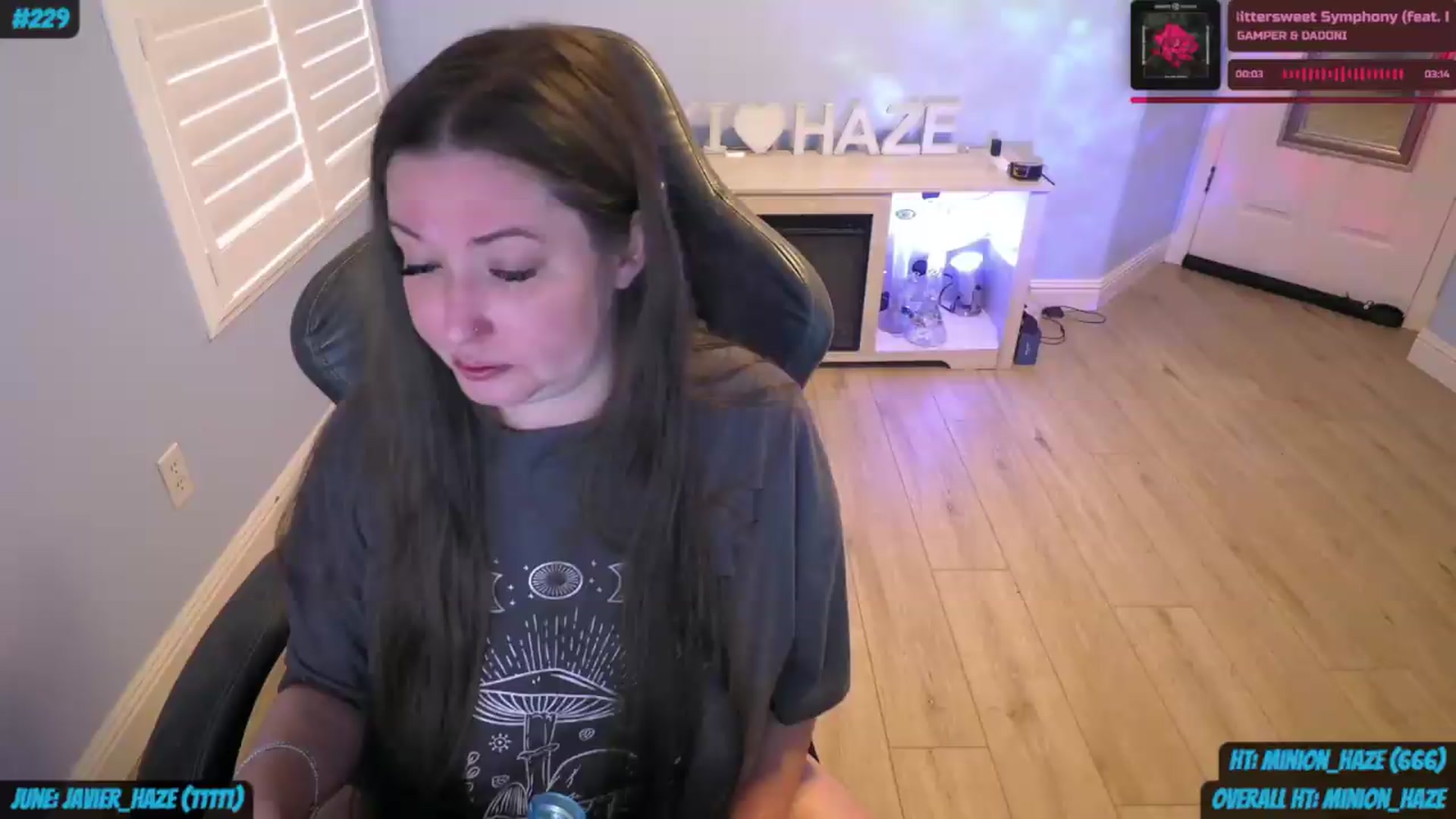 Gallery image thumbnail from nikki_haze's myfreecams stream on, 06/13/2026, 15:31 image 12 of 20
