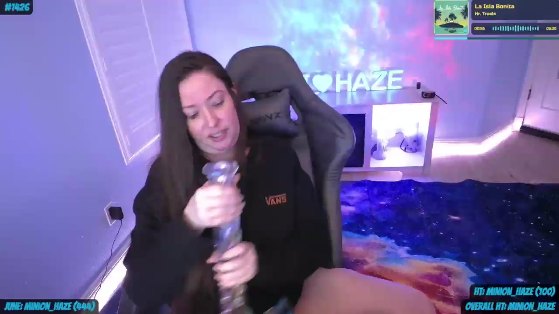 Gallery image thumbnail from nikki_haze's myfreecams stream on, 07/06/2026, 10:19 image 13 of 20
