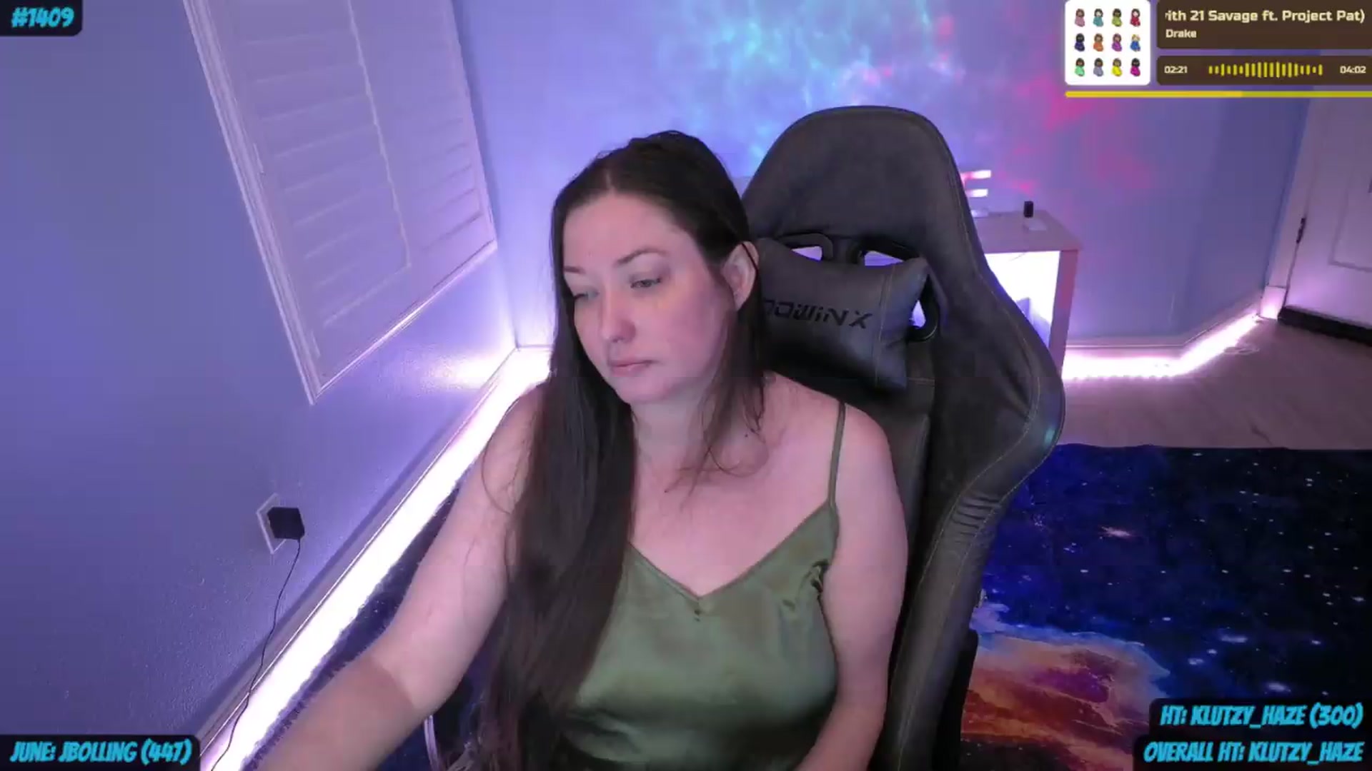 Gallery image thumbnail from nikki_haze's myfreecams stream on, 07/08/2026, 08:59 image 13 of 20