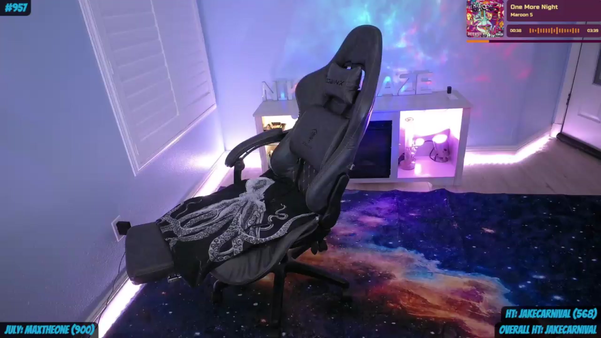 Gallery image thumbnail from nikki_haze's myfreecams stream on, 07/15/2026, 10:07 image 15 of 20