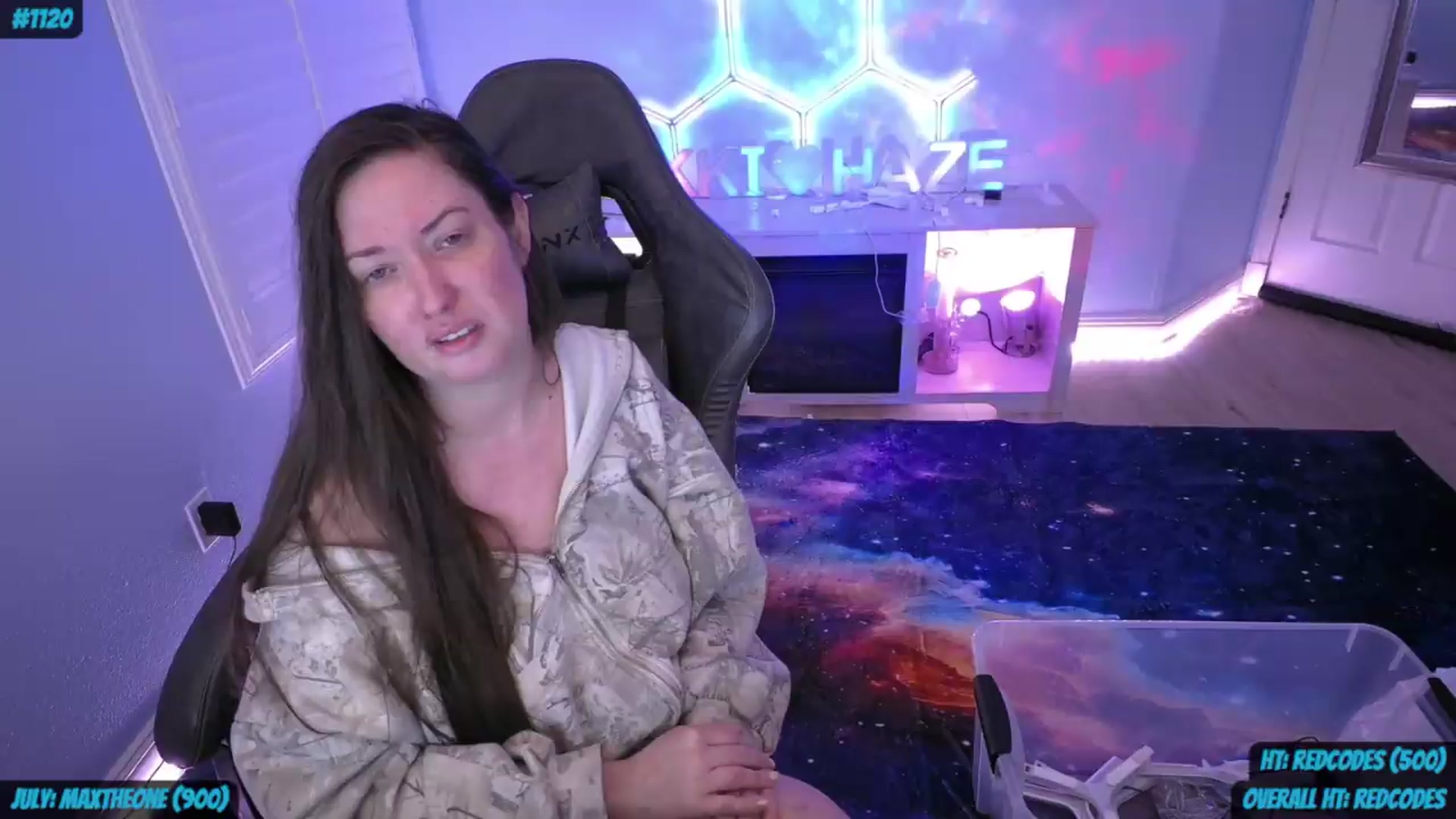 Gallery image thumbnail from nikki_haze's myfreecams stream on, 07/21/2026, 10:16 image 18 of 20