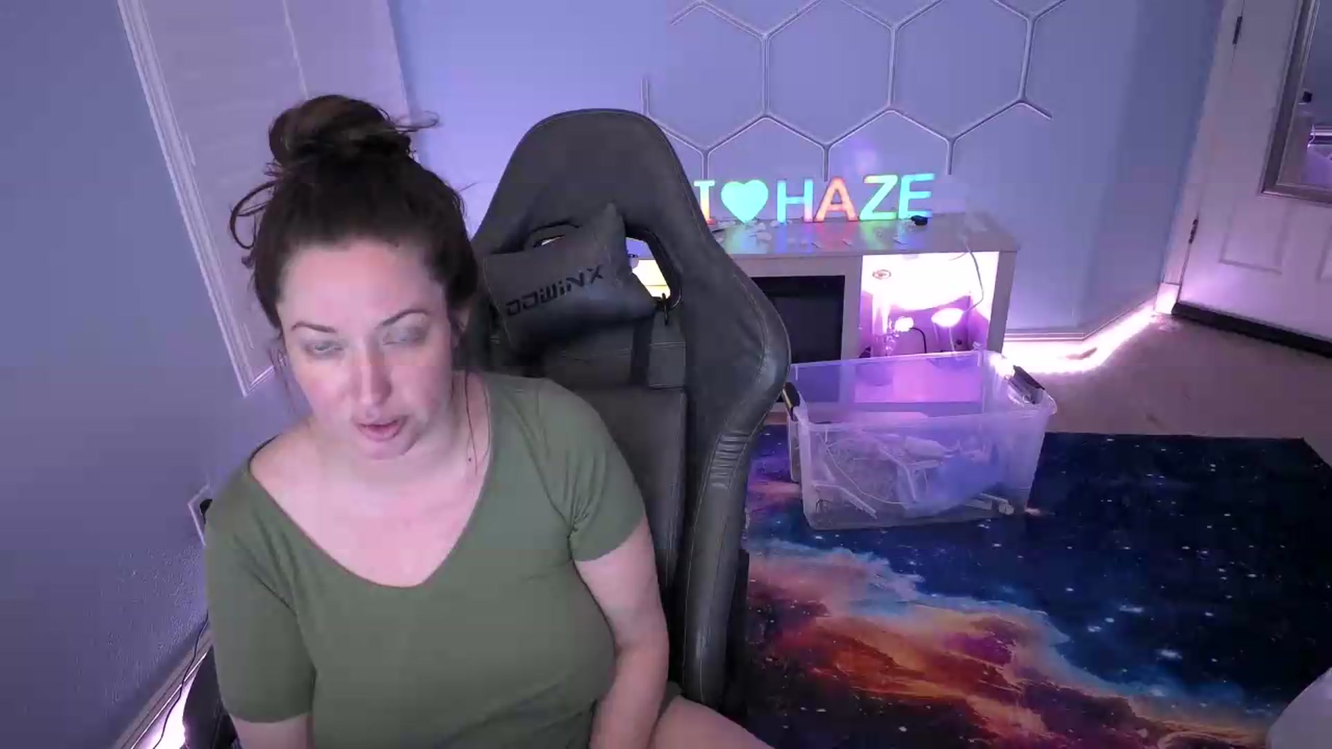 Gallery image thumbnail from nikki_haze's myfreecams stream on, 07/22/2026, 10:54 image 14 of 20