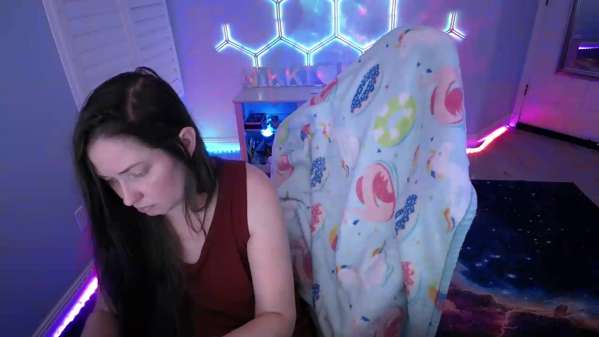 Gallery image thumbnail from nikki_haze's myfreecams stream on, 07/26/2026, 10:14 image 15 of 20