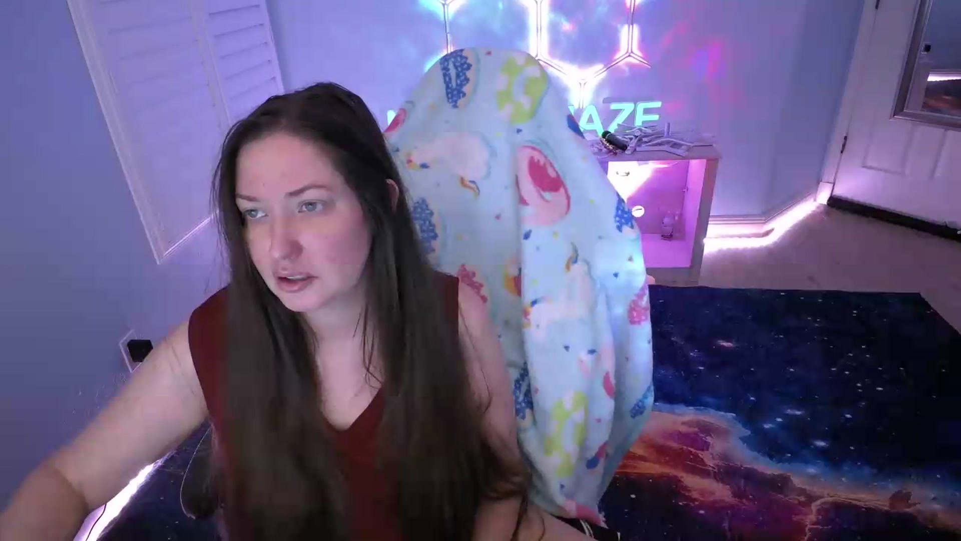 Gallery image thumbnail from nikki_haze's myfreecams stream on, 07/26/2026, 10:14 image 3 of 20