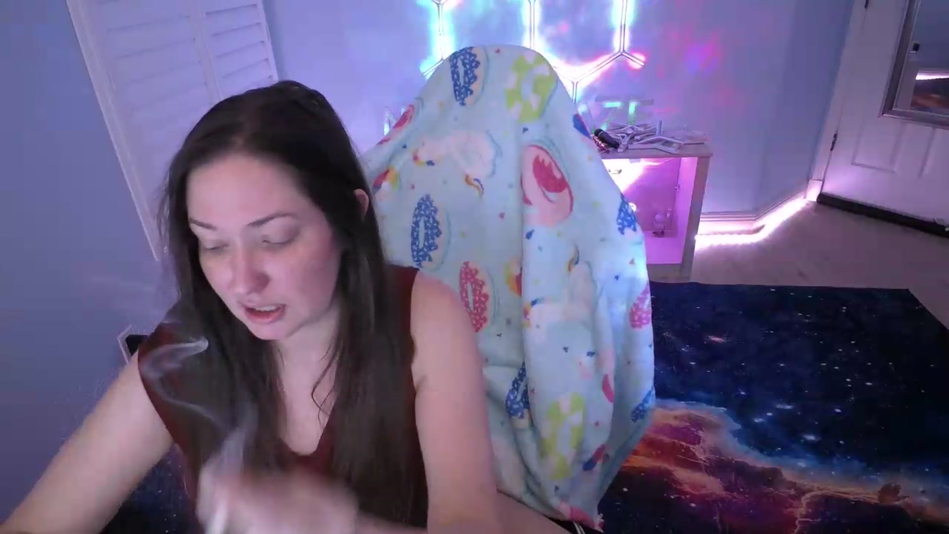 Gallery image thumbnail from nikki_haze's myfreecams stream on, 07/26/2026, 10:14 image 4 of 20