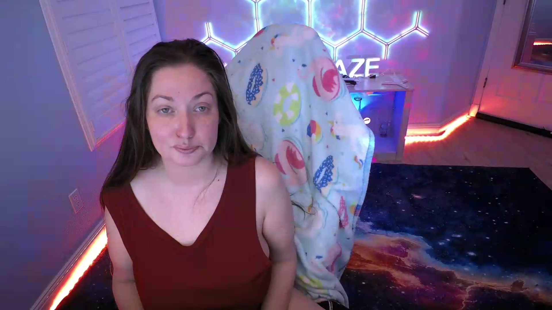 Gallery image thumbnail from nikki_haze's myfreecams stream on, 07/26/2026, 11:59 image 2 of 20