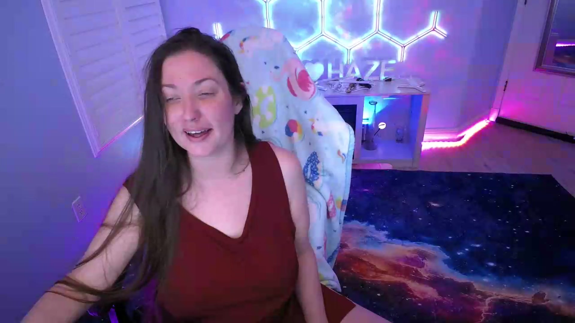 Gallery image thumbnail from nikki_haze's myfreecams stream on, 07/26/2026, 11:59 image 11 of 20