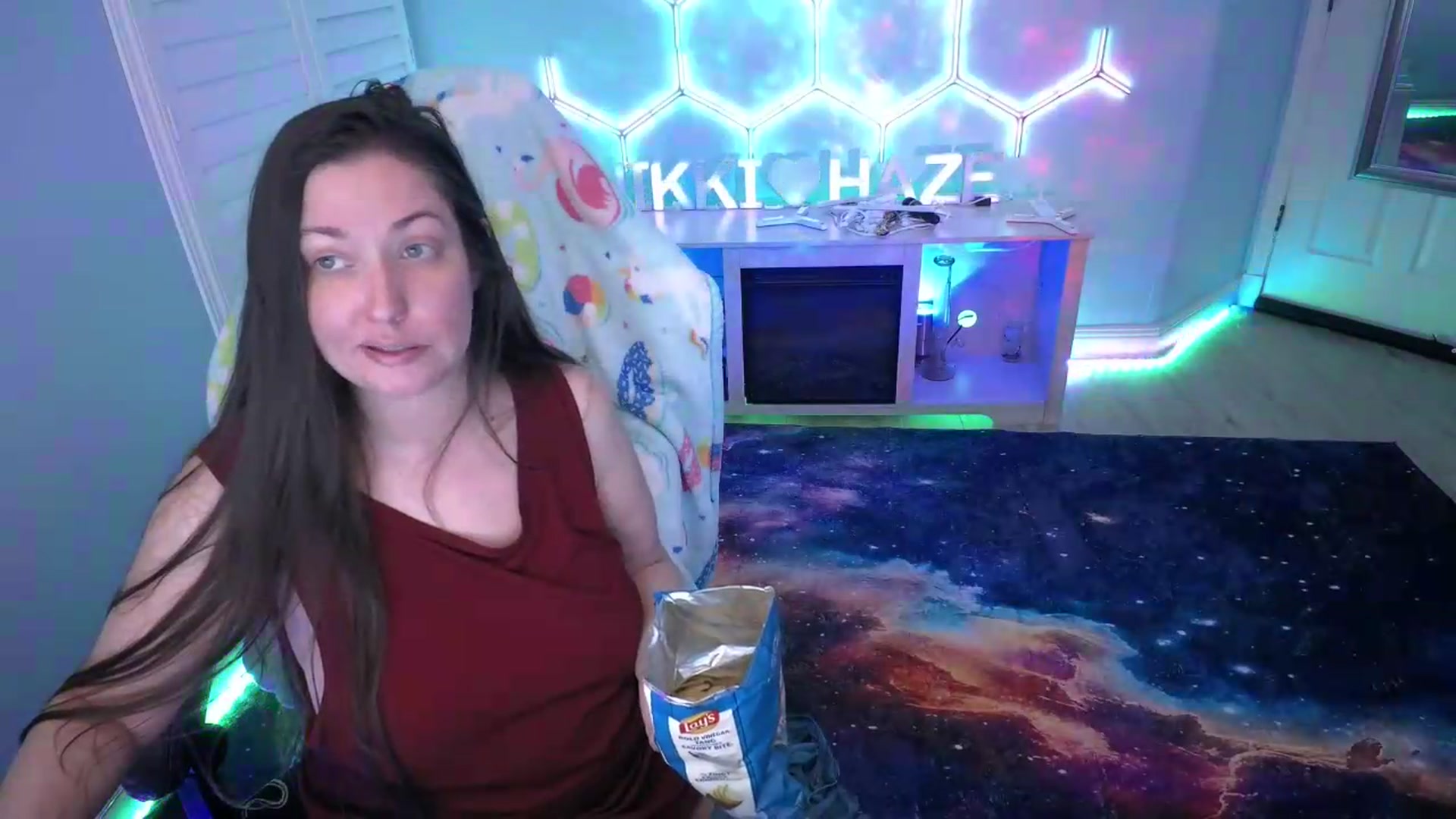 Gallery image thumbnail from nikki_haze's myfreecams stream on, 07/26/2026, 11:59 image 18 of 20