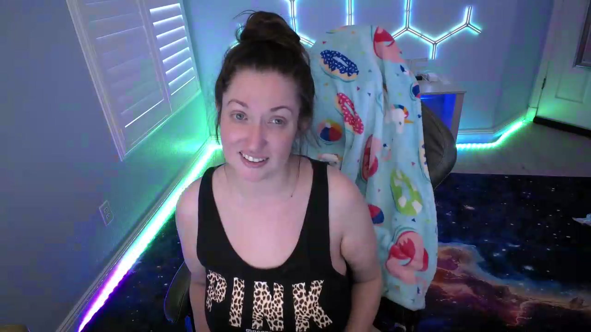 Gallery image thumbnail from nikki_haze's myfreecams stream on, 08/01/2026, 13:34 image 20 of 20