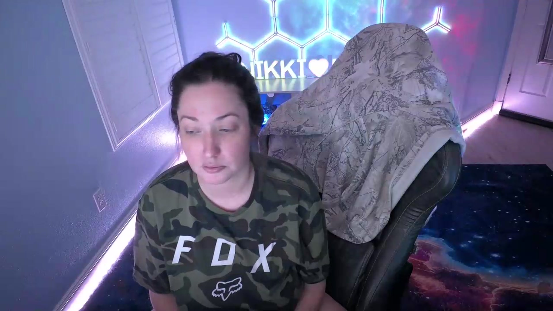 Gallery image thumbnail from nikki_haze's myfreecams stream on, 08/04/2026, 11:53 image 19 of 20