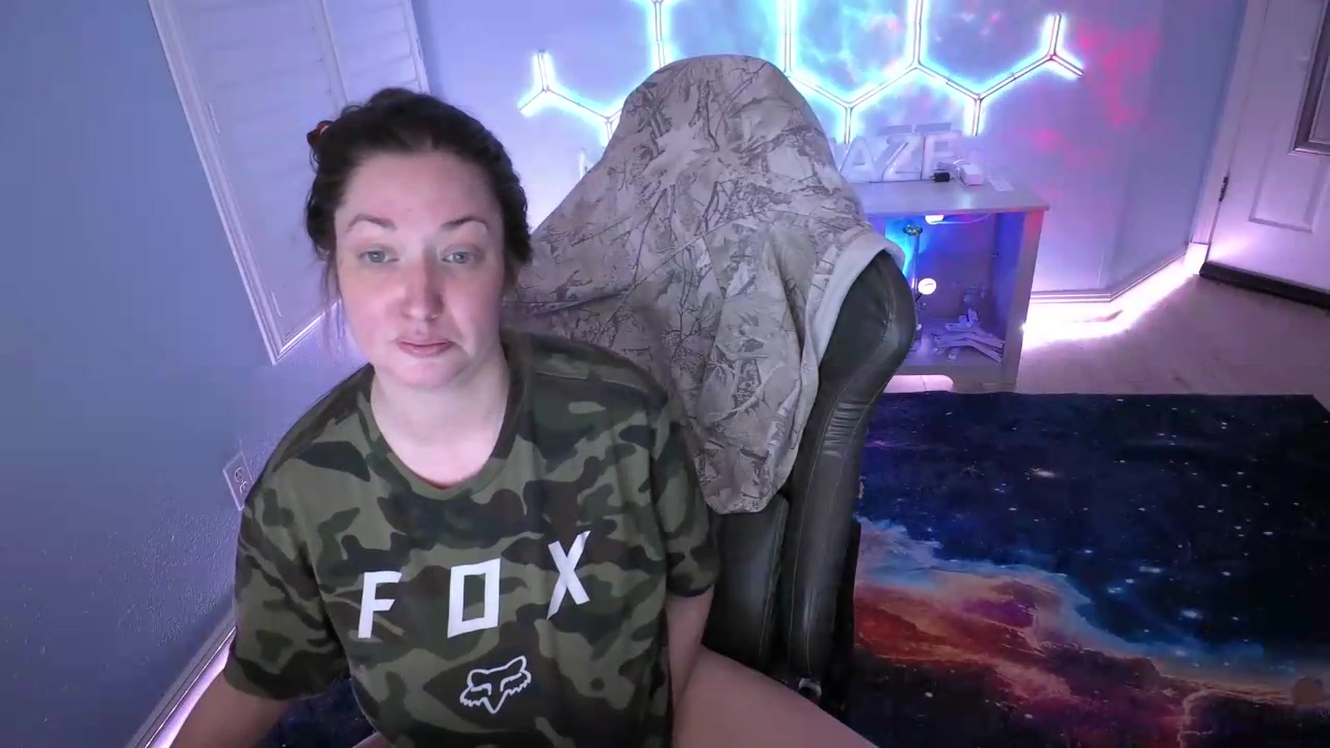 Gallery image thumbnail from nikki_haze's myfreecams stream on, 08/04/2026, 11:53 image 4 of 20