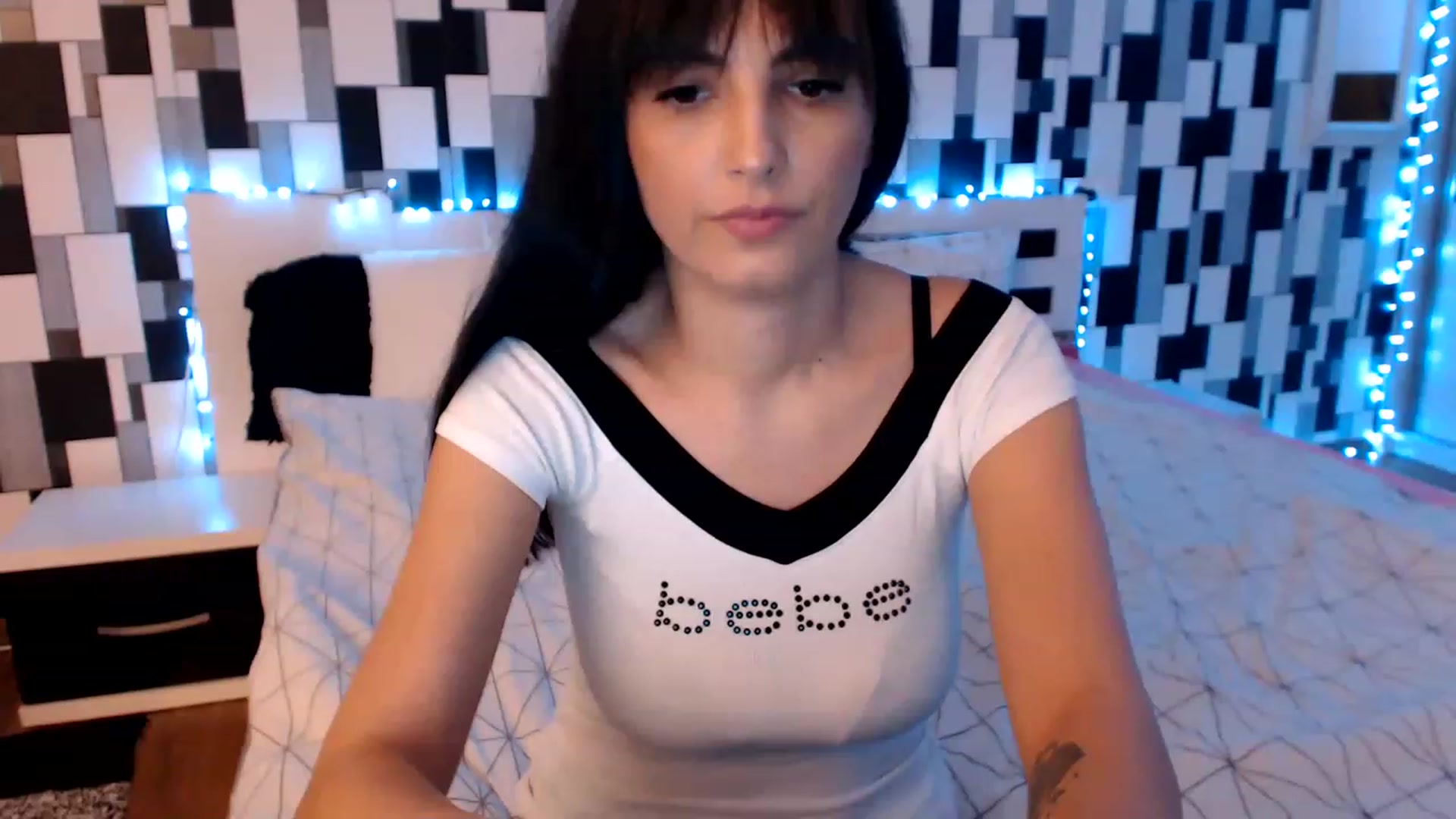 Gallery image thumbnail from nikki_sweet1's myfreecams stream on, 02/01/2023, 23:56 image 17 of 20