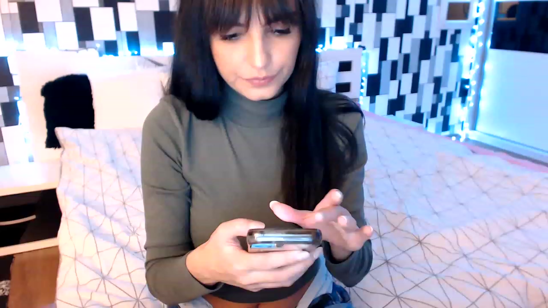 Gallery image thumbnail from nikki_sweet1's myfreecams stream on, 02/01/2023, 23:56 image 12 of 20