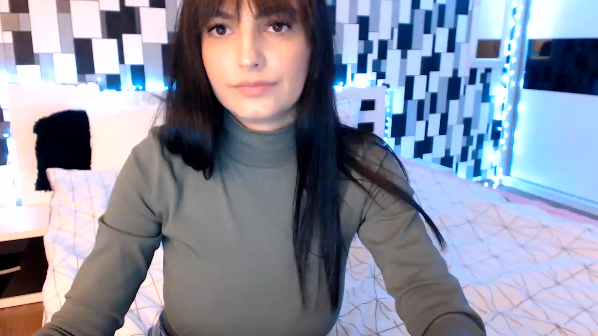 Gallery image thumbnail from nikki_sweet1's myfreecams stream on, 02/01/2023, 23:56 image 4 of 20