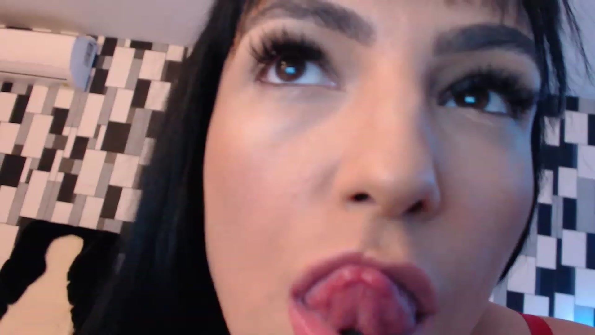 Gallery image thumbnail from nikki_sweet1's myfreecams stream on, 02/07/2023, 24:49 image 9 of 20