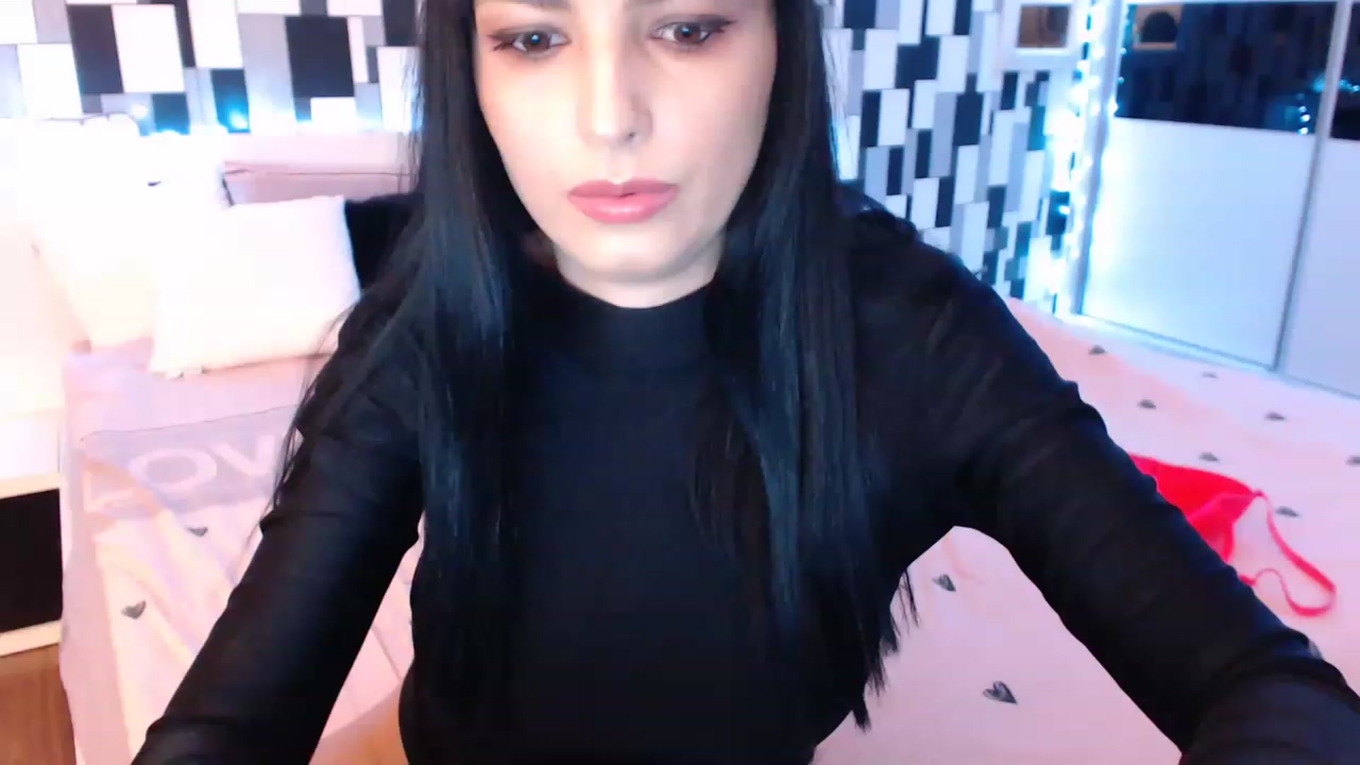 Gallery image thumbnail from nikki_sweet1's myfreecams stream on, 02/27/2023, 23:11 image 14 of 20