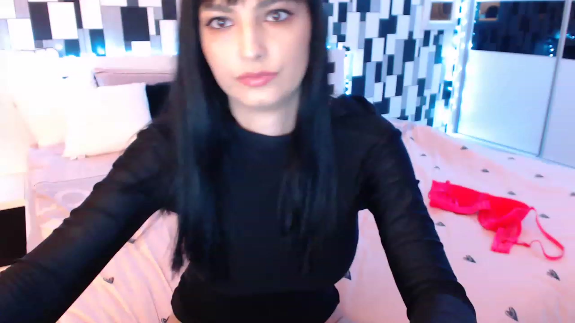 Gallery image thumbnail from nikki_sweet1's myfreecams stream on, 02/27/2023, 23:11 image 13 of 20