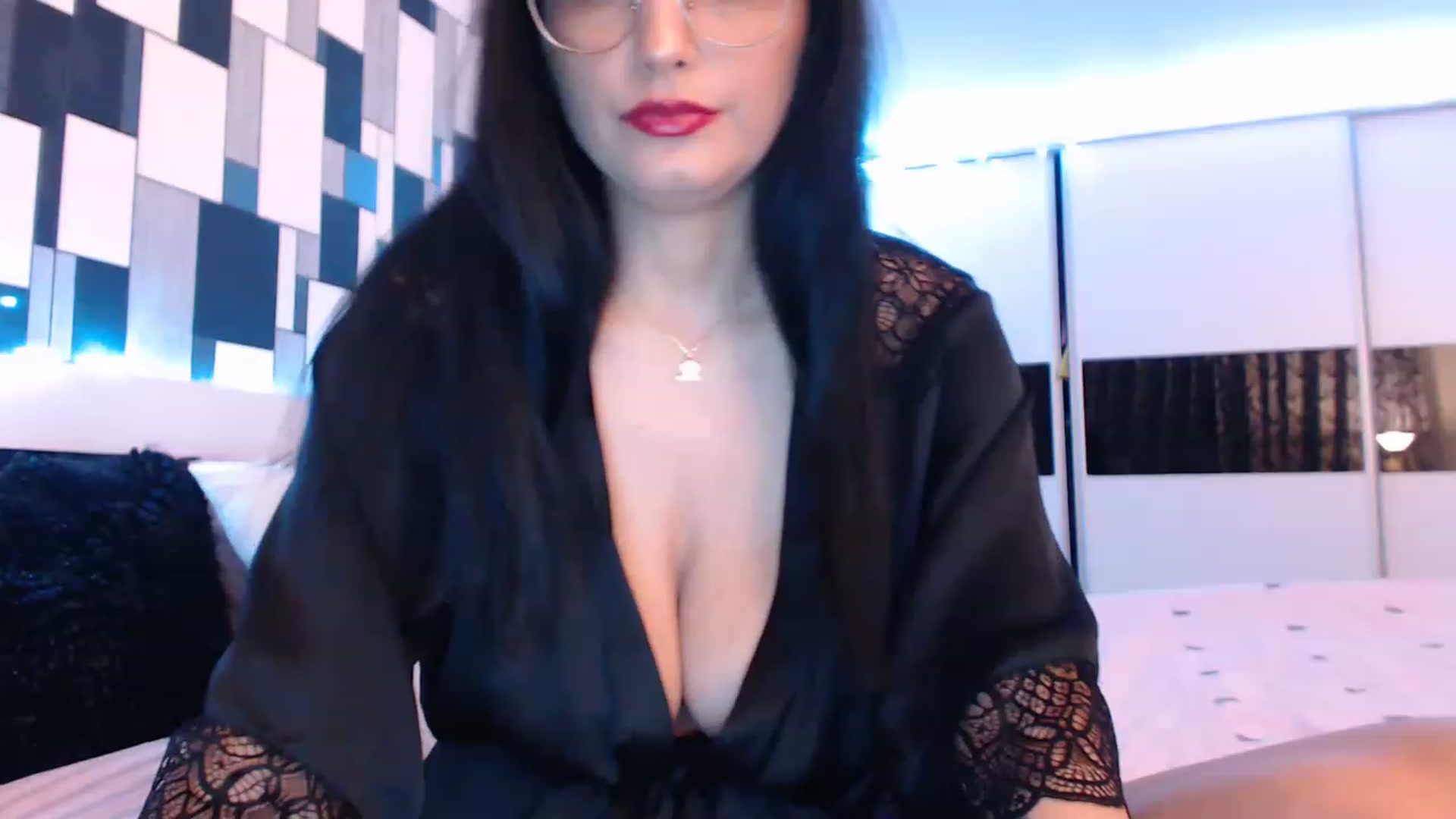 Gallery image thumbnail from nikki_sweet1's myfreecams stream on, 03/08/2023, 20:59 image 15 of 20